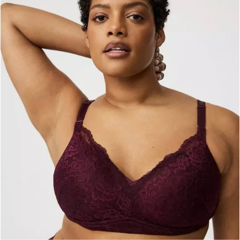 NWOT DREAM WIRE FREE PUSH UP BRA